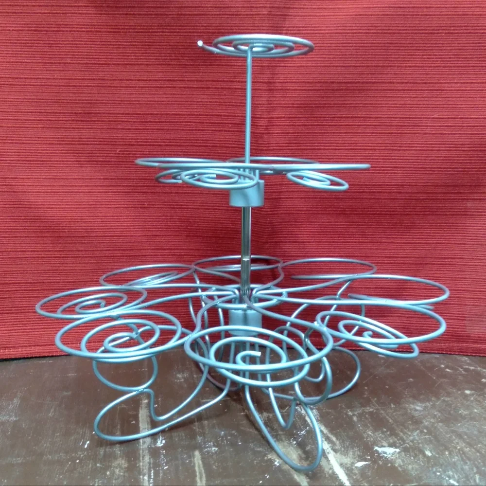 Wilton Cupcakes 'N More Dessert Stand - Silver - Picture 4 of 7